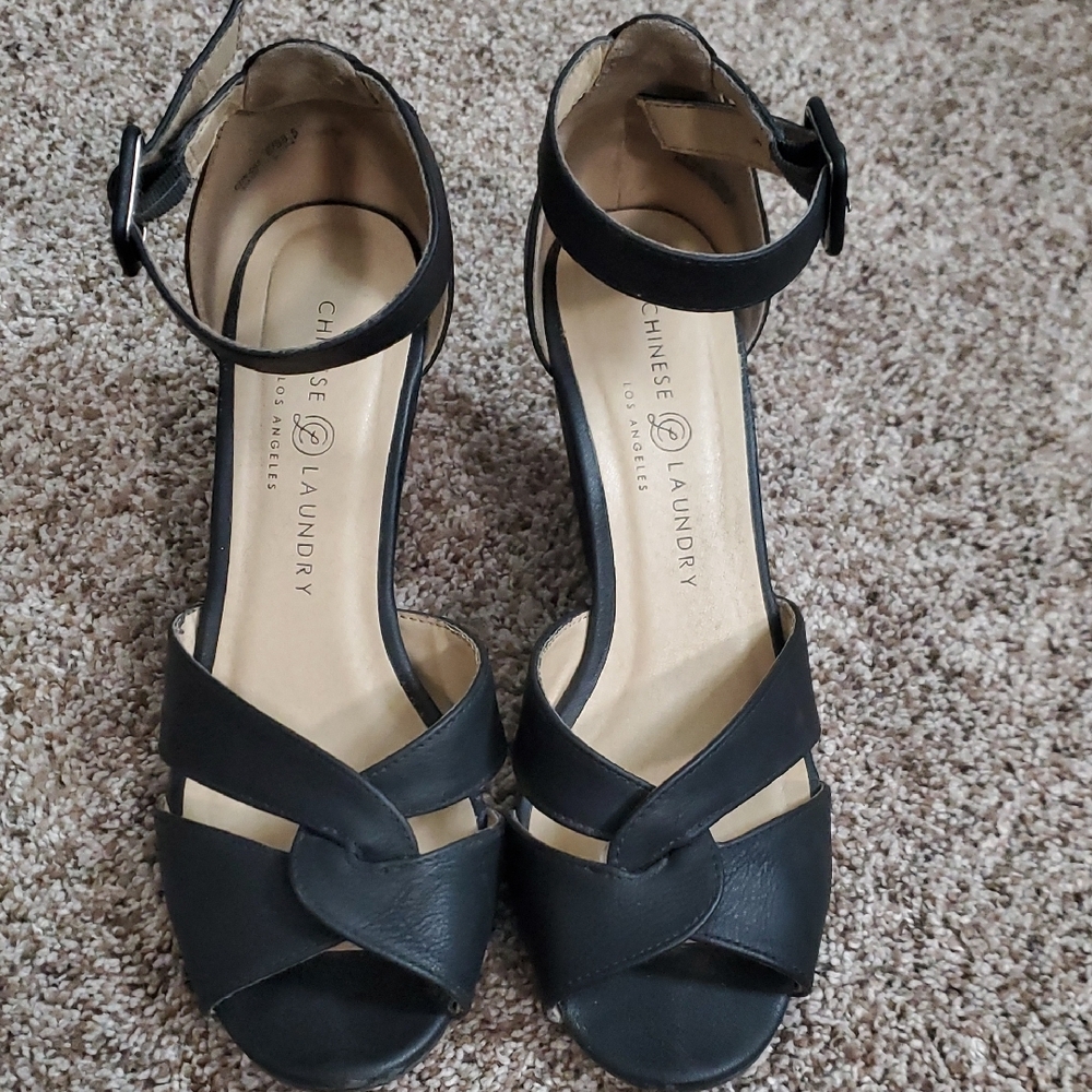 Chinese Laundry Black Crisscross Heels –‎ Size 8 – Timeless & Versatile - Picture 3 of 5